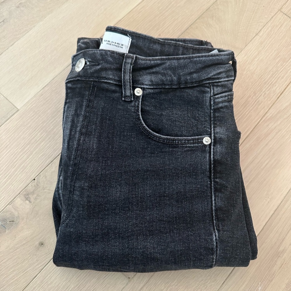 Zara Dark Gray Slit Jeans Size 4